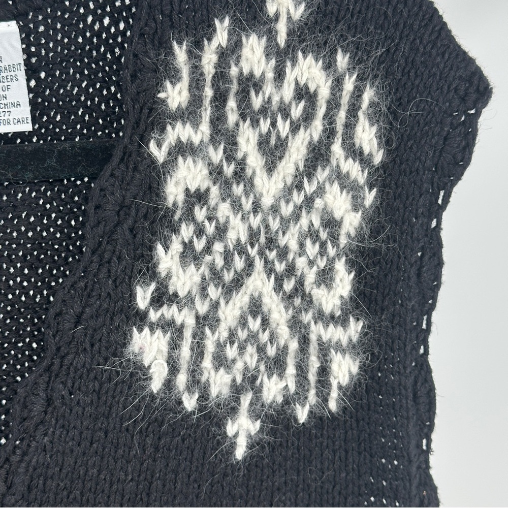 Black and Pink Women's Large Sweater Vest Cottagecore Grannycore Feminine Floral - Picture 4 of 7